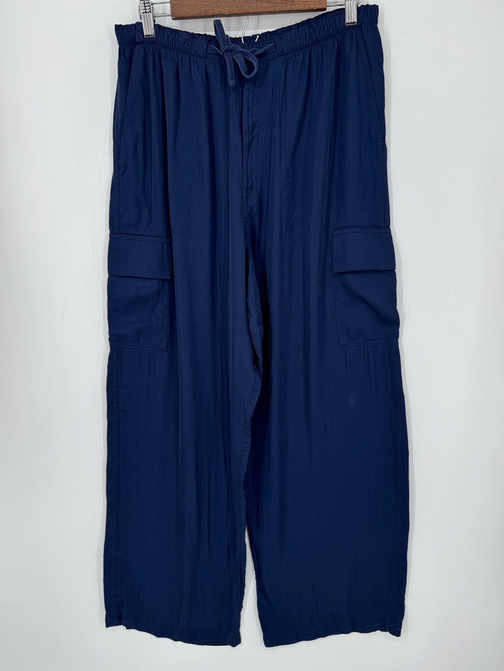 Victoria's Secret Women's Navy Cargo Athleisure Drawstring Pants Size Large